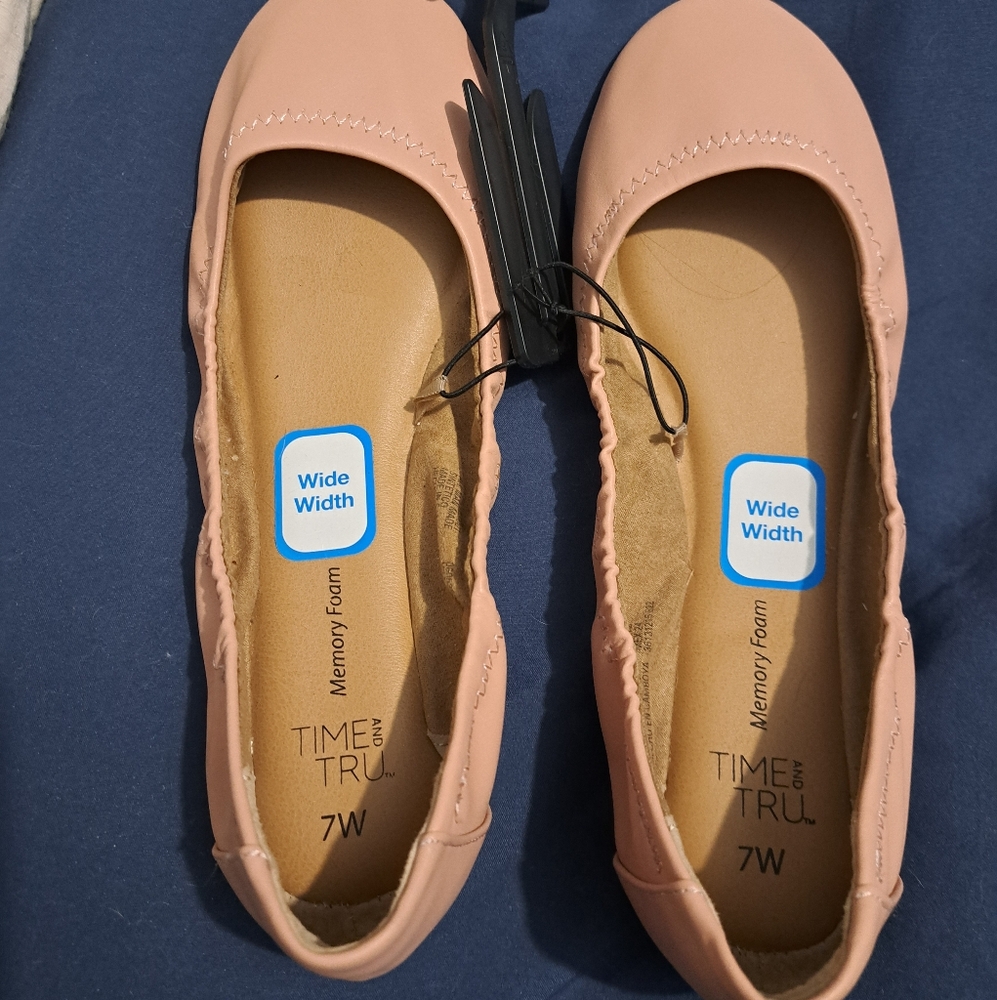 Time and Tru Women's Pink Ballet Flats
